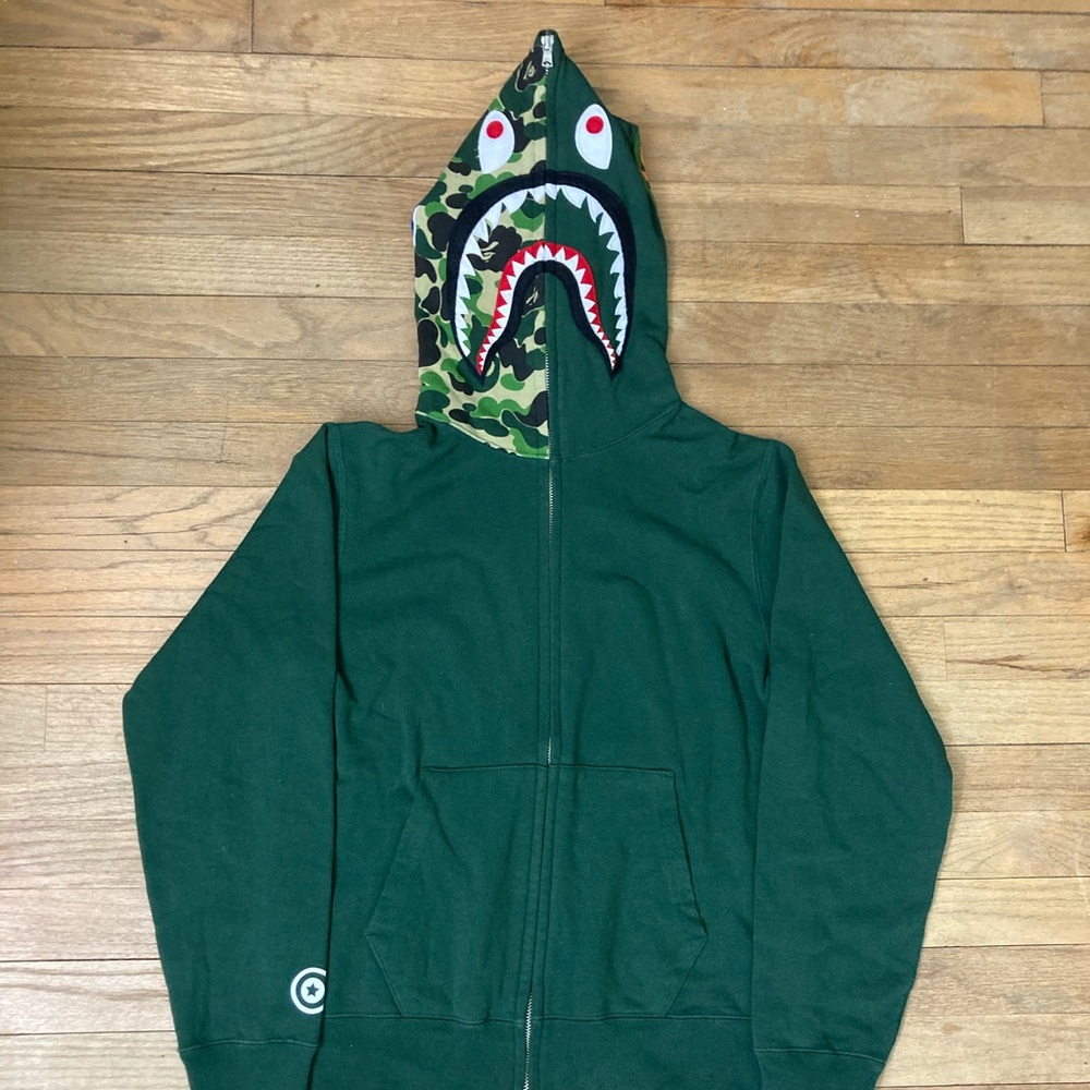 A bathing ape green shark full zip size medium